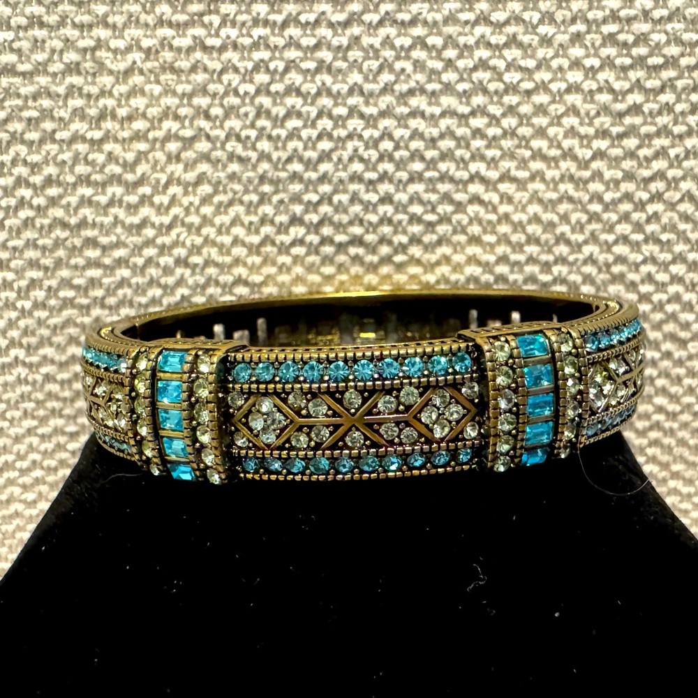 Heidi Daus Caribbean Blue Swarovski Crystal Rhinestone Hinged Bangle Bracelet